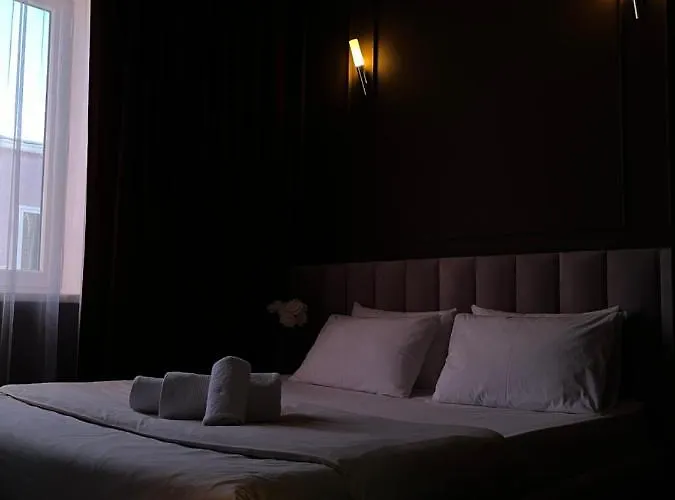 Hotel Nomad