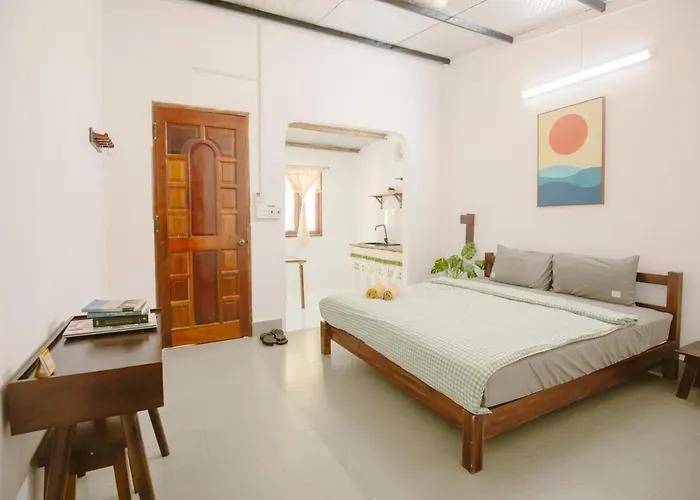 The Vibe House - Chillout Hostel