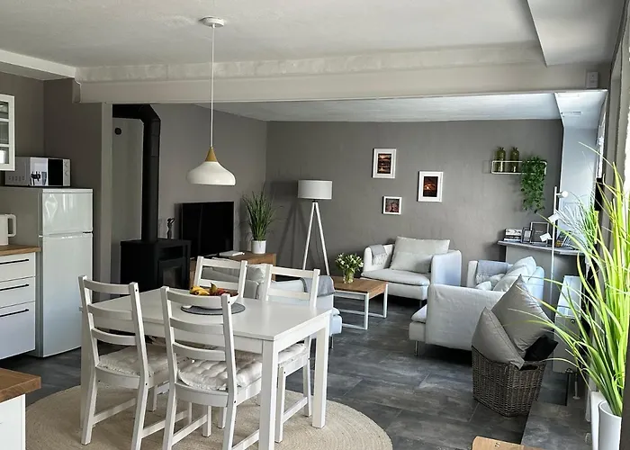 Remise-Berlin-Grünau your cozy&comfortable home to stay for up to 6 people between Müggelsee&Berlin city