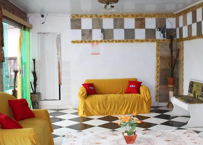 Oyo Tbs Hotel