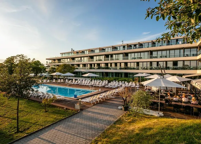 Novi Resort