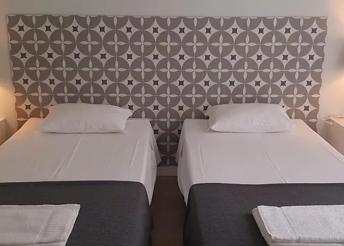 Hostel A Casa Da Arvore