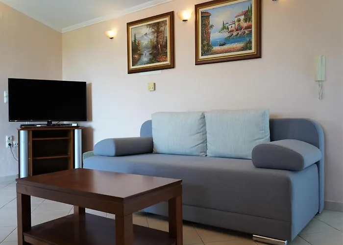 Villa Ilias