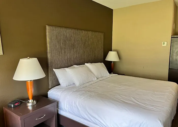 Grandstay Hotel & Suites
