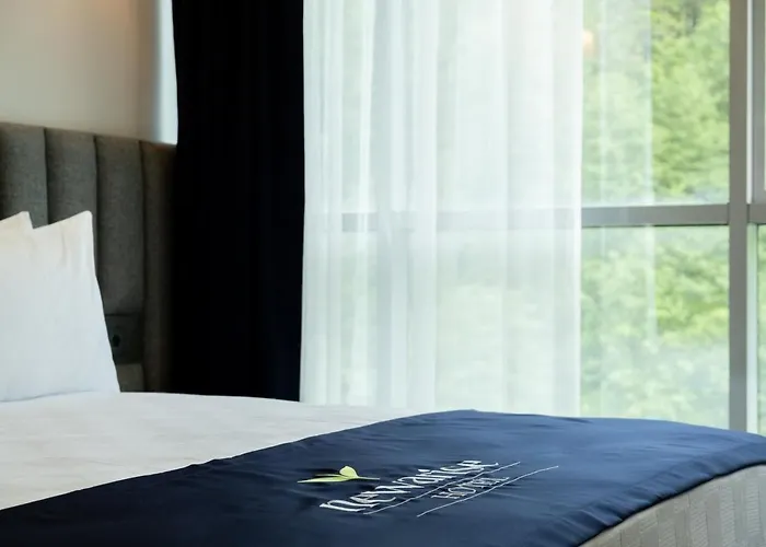 Newarise Hotel