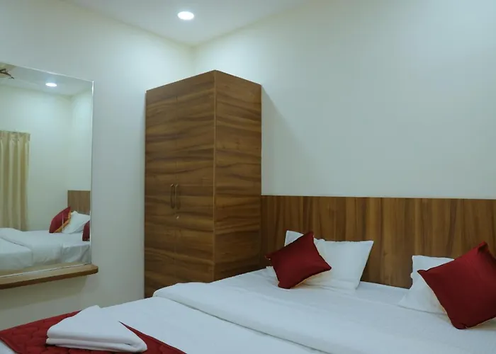 Padma Homes Stay- Luxury Service Apartment 1Bhk & 2Bhk & 3Bhk