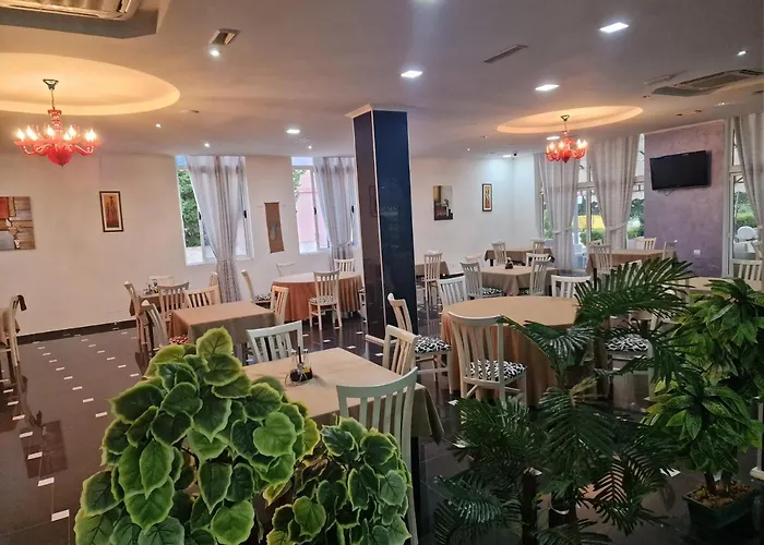 Hotel Velipoja Park