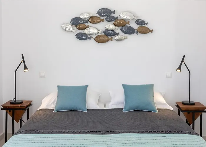 Doukissa Hotel - Parikia Town Centre
