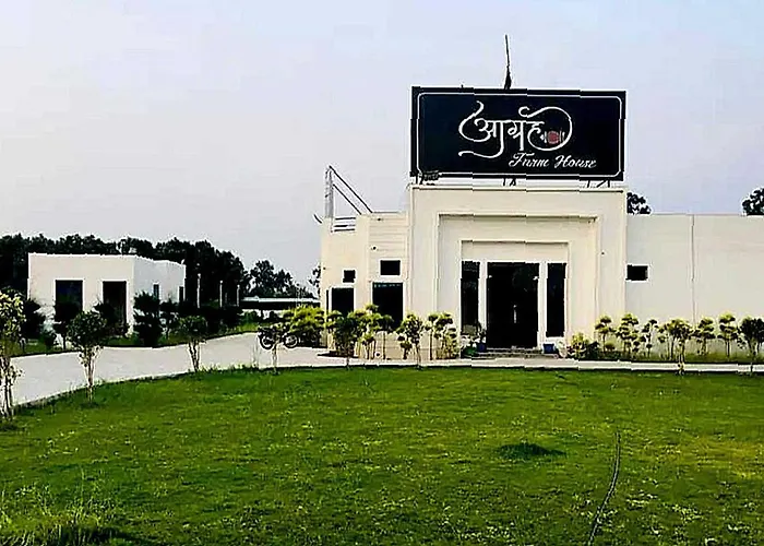 Spot On Agrah Hotel