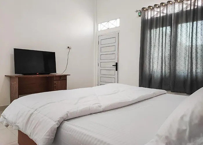 Adela Homestay Syariah Near Universitas Muhammadiyah Jambi Mitra Reddoorz