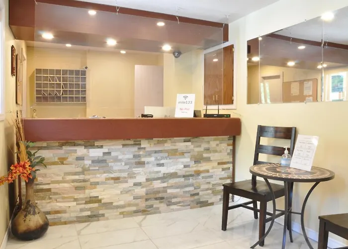 Canadas Best Value Inn Mile-0-Motel Lillooet
