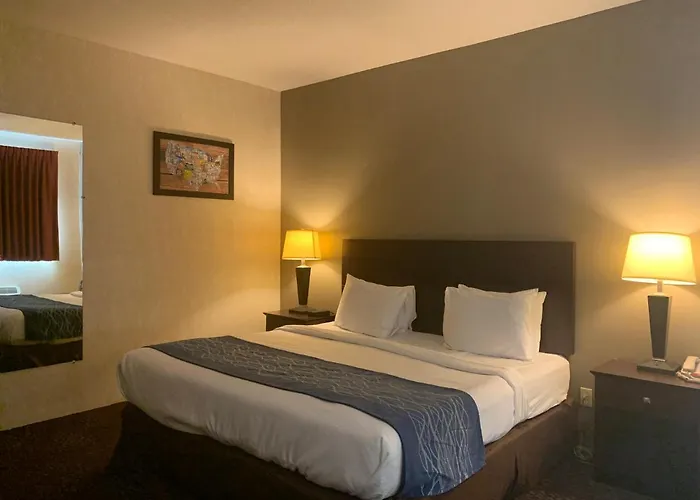Economy Inn & Suites Hannibal