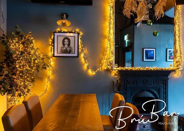 Bru Bar & Hostel