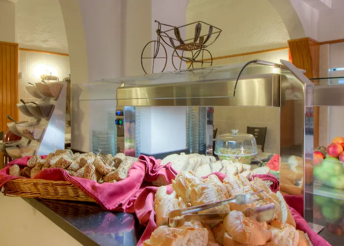 Hotel Roca Bella