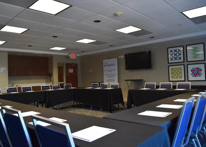 Holiday Inn Express & Suites Sparta