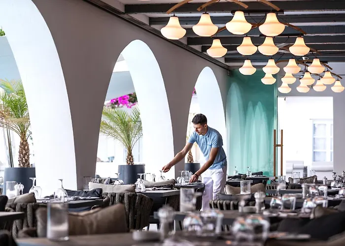 Santorini Kastelli Resort