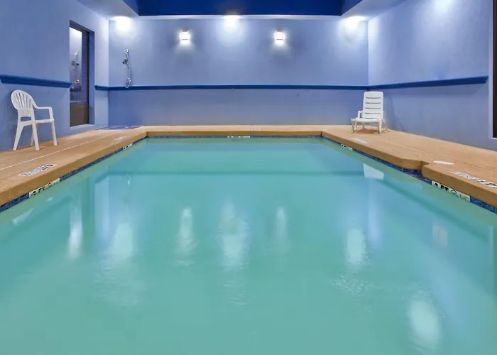 Holiday Inn Express & Suites Laurel By Ihg