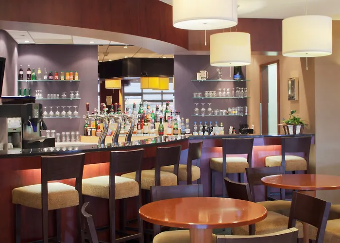 Holiday Inn Calais - Centre Car Ferry By Ihg