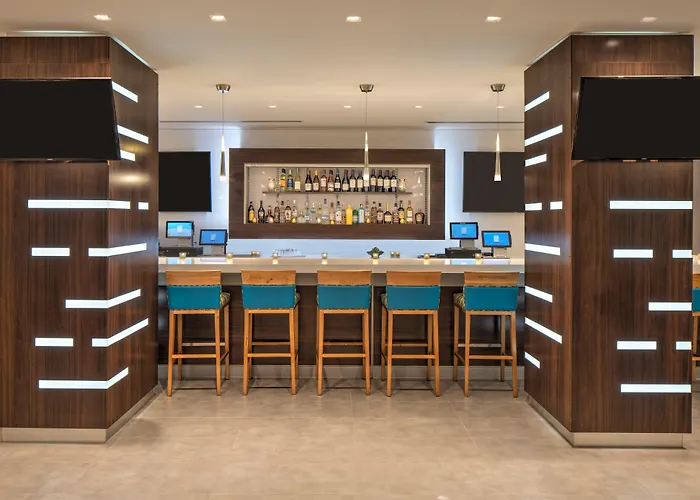 Doubletree By Hilton Miami North I-95