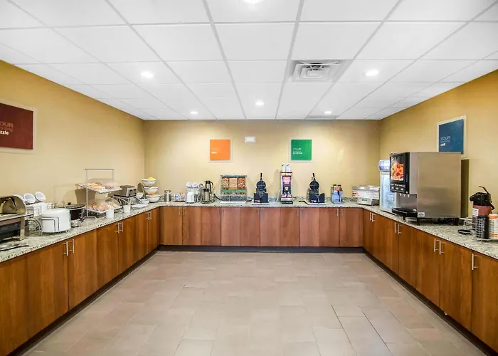 Comfort Suites Dodge City