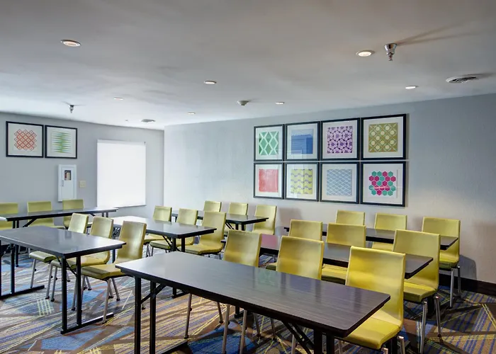 Holiday Inn Express Columbus South - Obetz By Ihg