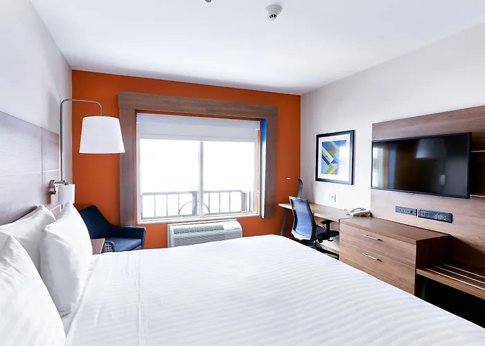 Holiday Inn Express Hotel & Suites Dieppe Airport By Ihg