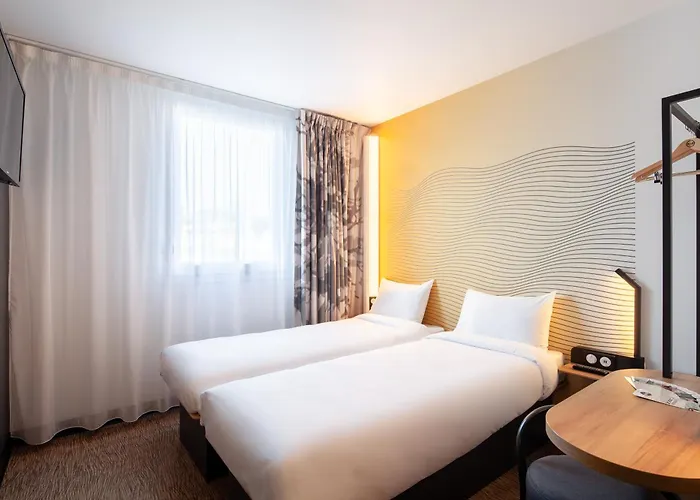 B&B Hotel Paris Meudon Velizy