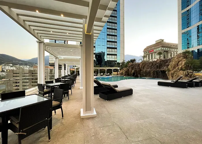 Safi Royal Luxury Metropolitan