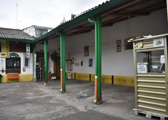 Dorado Plaza