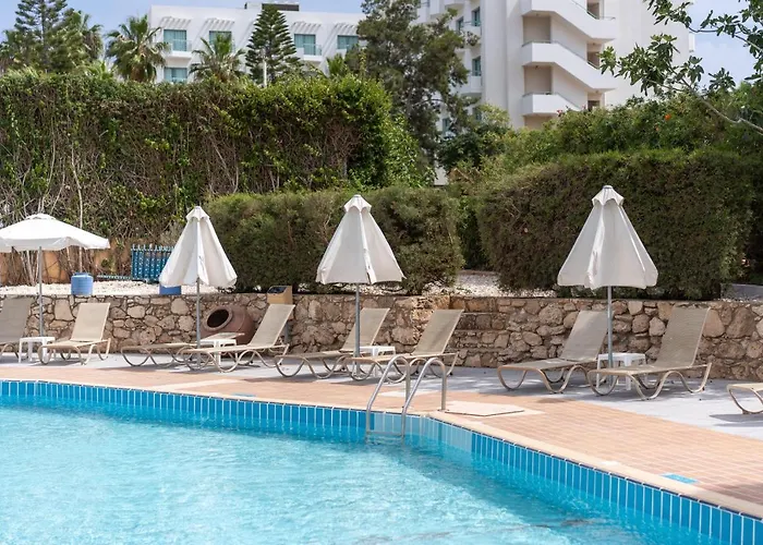 Flora Hotel Apartments