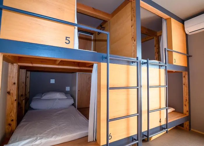 Locomotion Coffee And Bed