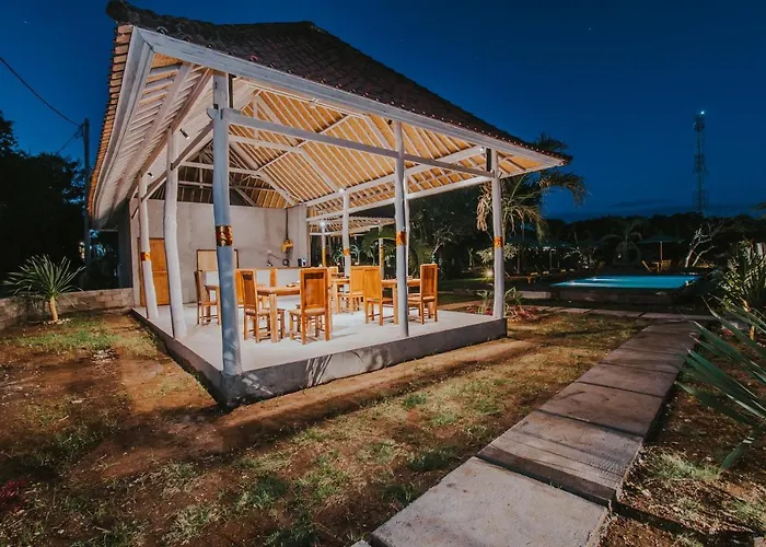 Paluh Beach Huts