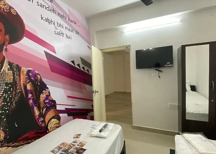 C Suites - Royal Homes II Short & Long Stays