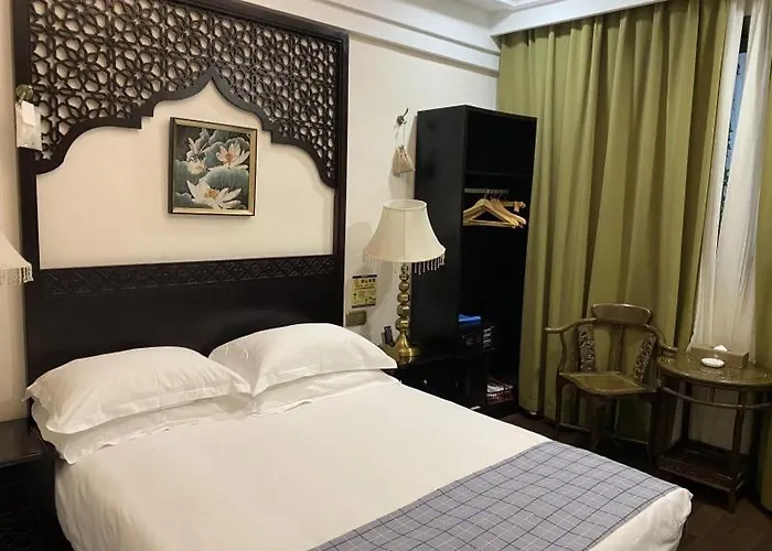 Greentree Eastern Hotel Yueqing Shifu Chenmu Square