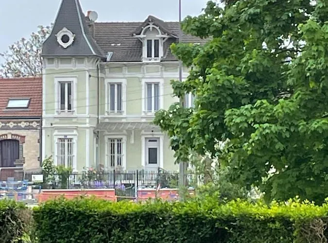 La Bonne Maison 3 - Maison D'Hotes Troyes