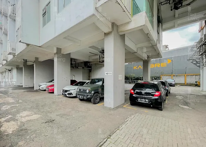 Redliving Apartemen Easton Park Jatinangor - Rajes Room