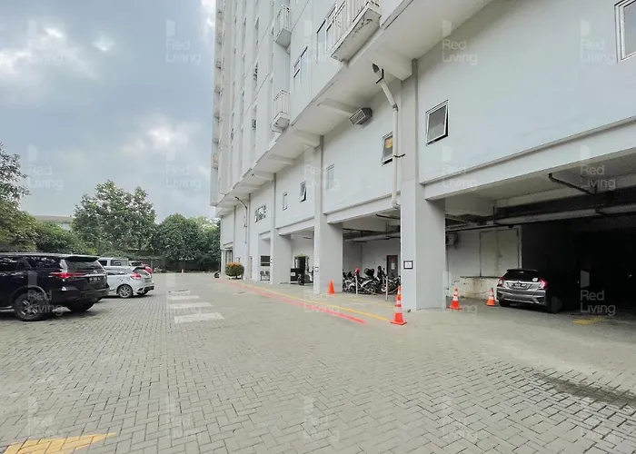 Redliving Apartemen Easton Park Jatinangor - Rajes Room
