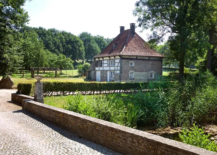 Terborgh Budget Hostel