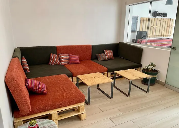 Casaroma Hostels