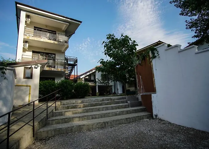 Vila Tahne