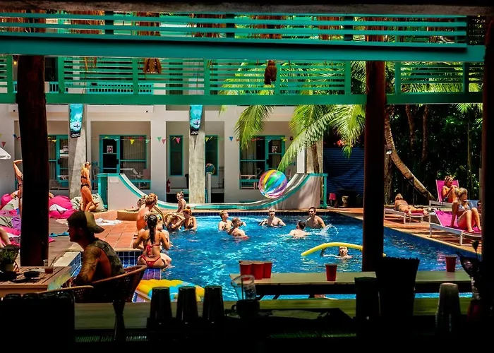 Nomads Ao Nang Party Hostel 18-35 Years Old Only
