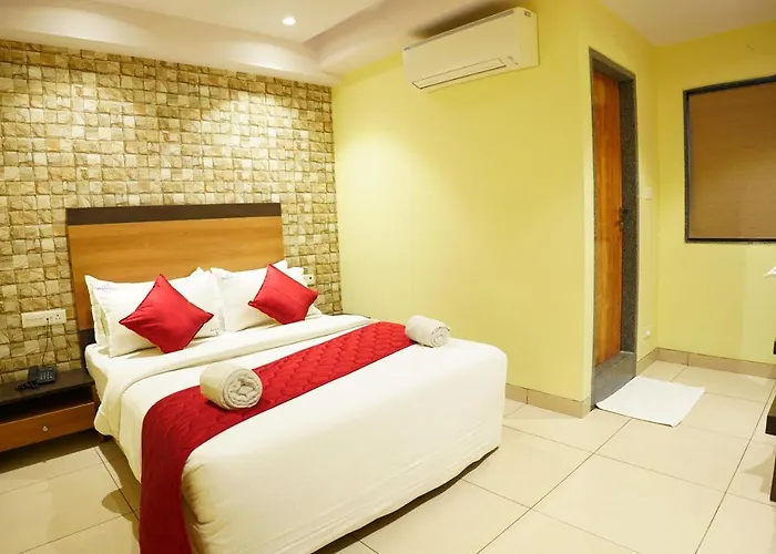 Sri Brundavan Grand Inn