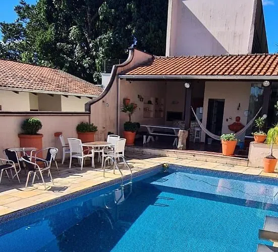 Hostel Oktoberfest casa laranja