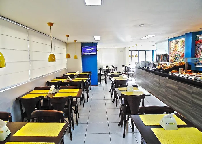 Expresso R1 Hotel