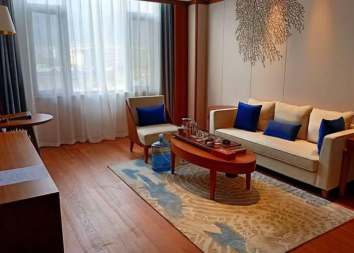 Hojo The Bund Hotel Gasa