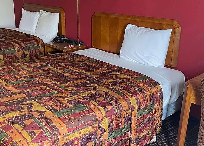 Travelodge By Wyndham Willowbrook Il