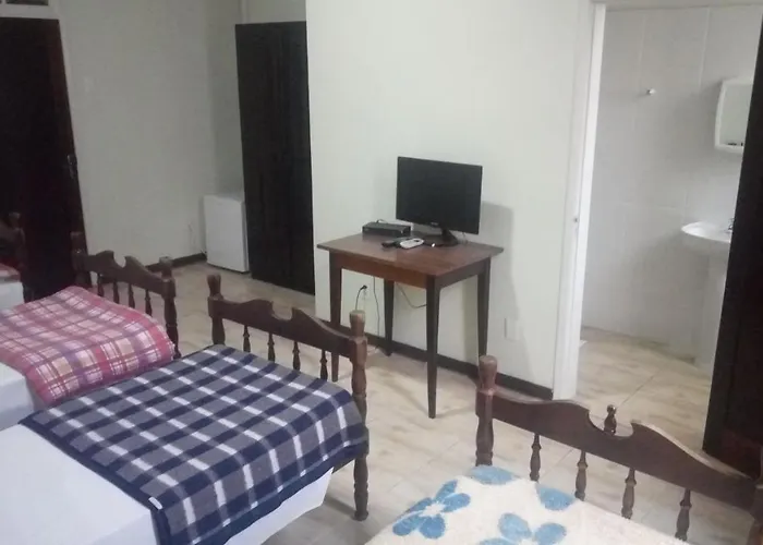 Kontiki Hotel