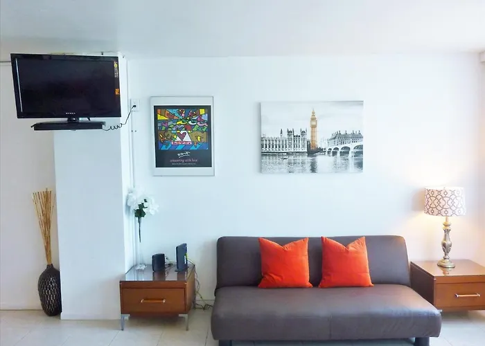 Castle 1120 Bayview Studio, Beach Access, Pool, Tennis, Free Parking