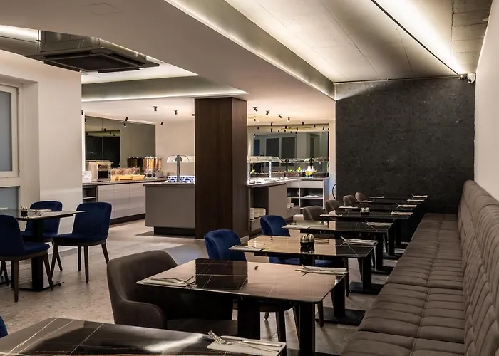 Alavits Hotel By St Hotels