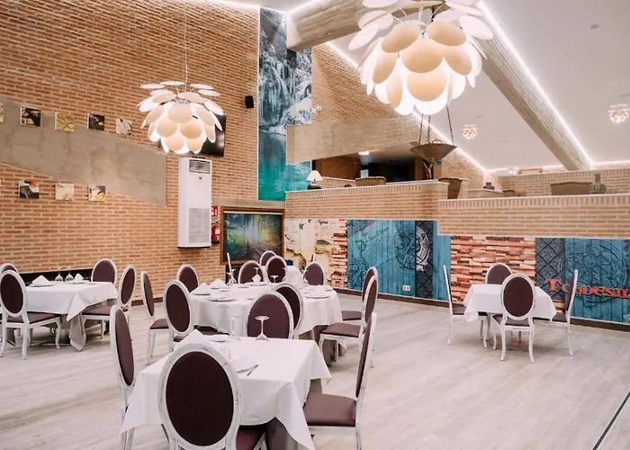 Hotel Restaurante El Montico